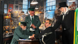 Originale treffen auf Nachbarn und die Amtsgewalt, und aus dem täglichen Tratsch wird pures Theatervergnügen. (Foto: Spielort-Theater)
